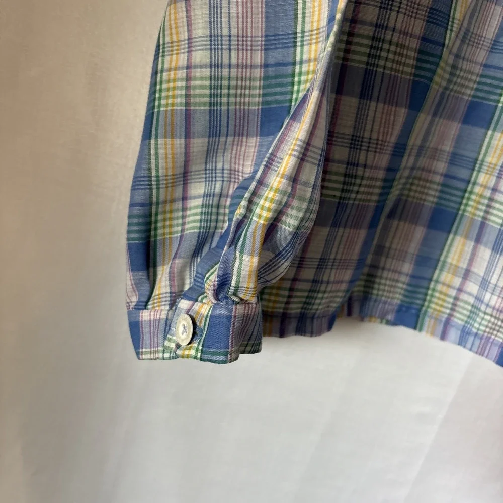 Blue and white plaid button-up shirt casual‎ Unbranded Vintage S/M